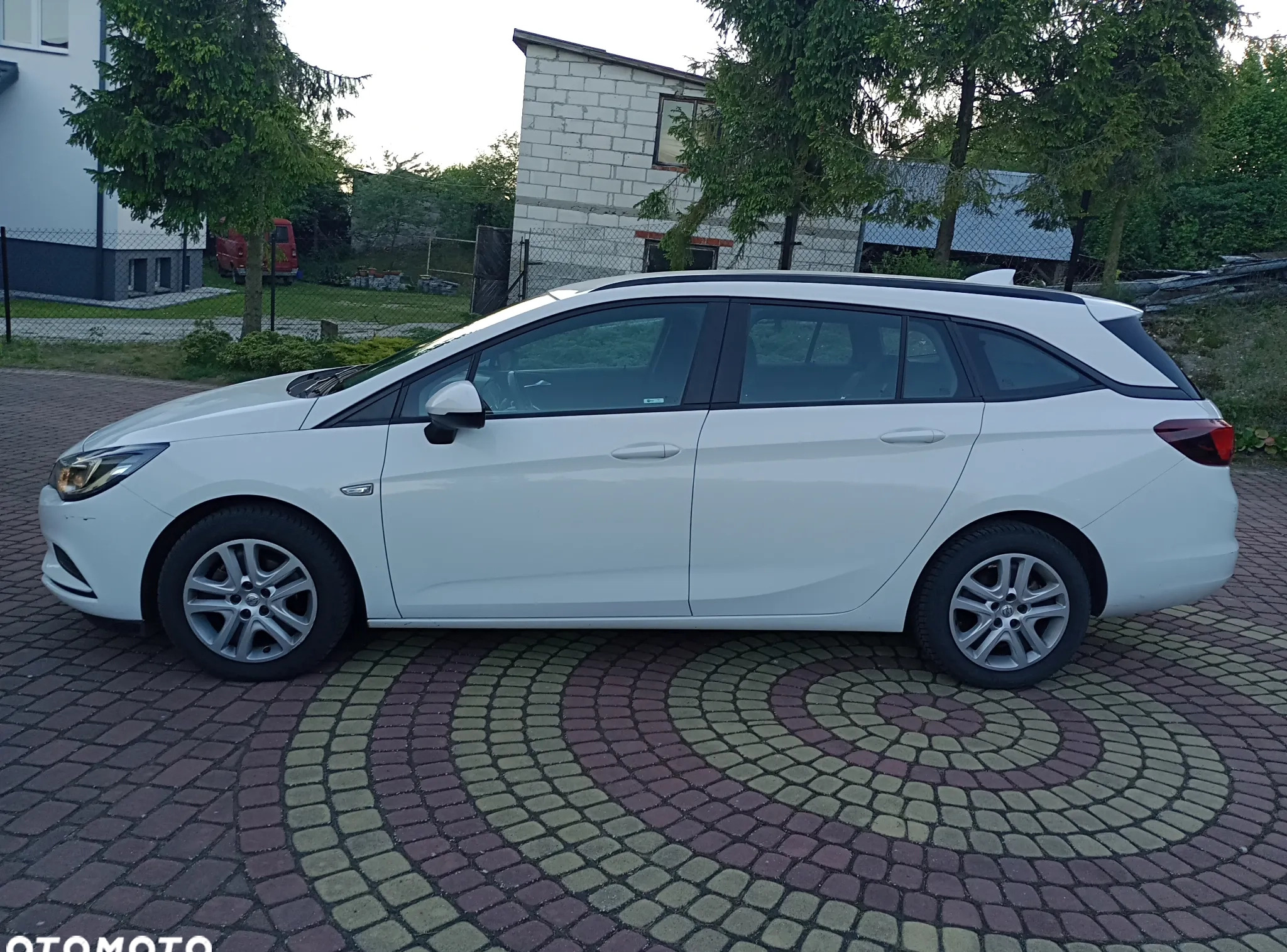 Opel Astra cena 35600 przebieg: 112000, rok produkcji 2017 z Zamość małe 67